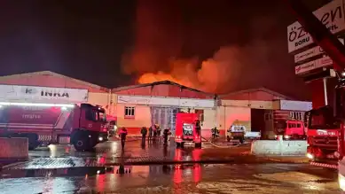 Kayseri OSB'de Fabrika Yangını: 3 Saatlik Mücadele