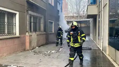 Kayseri'de Apartman Yangını: Polis Ekiplerinin Müdahalesi