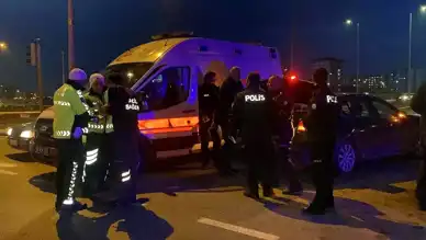 Kayseri'de Motosiklet-Oto Kazası: 4 Yaralı