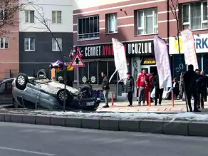 Kayseri'de Otomobil Takla Attı: Yaralı Var