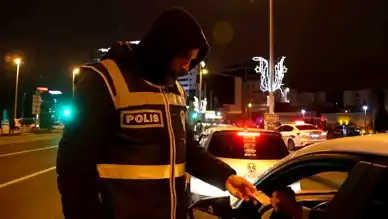 Kayseri'de Yılbaşı Uygulaması: 10 Aranan Yakalandı