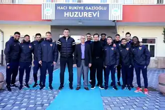 Kayserispor'dan Yaşlılara Moral Ziyareti