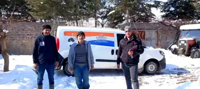 Kışın Zorlu Yollarda Hayvancılığa Destek