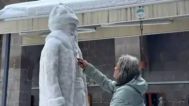 Kayseri'de Mimar Sinan'ın Kar Heykeli