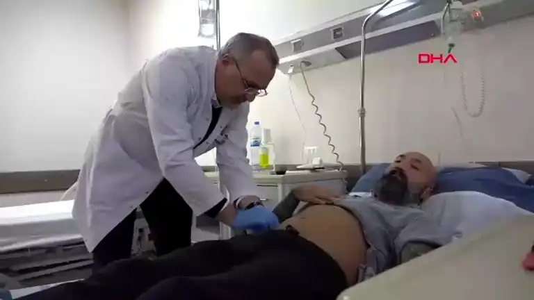Teyzesi 15 Kilo Verip Böbreğini Bağışladı!