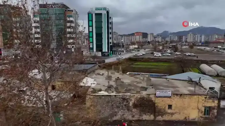 294 Yıllık Deveci Hamamı Yıkılıyor!