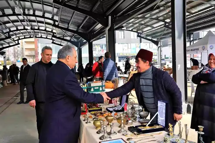 Kayseri Antika Pazarı Kar Yağışı Yüzünden İptal Edildi