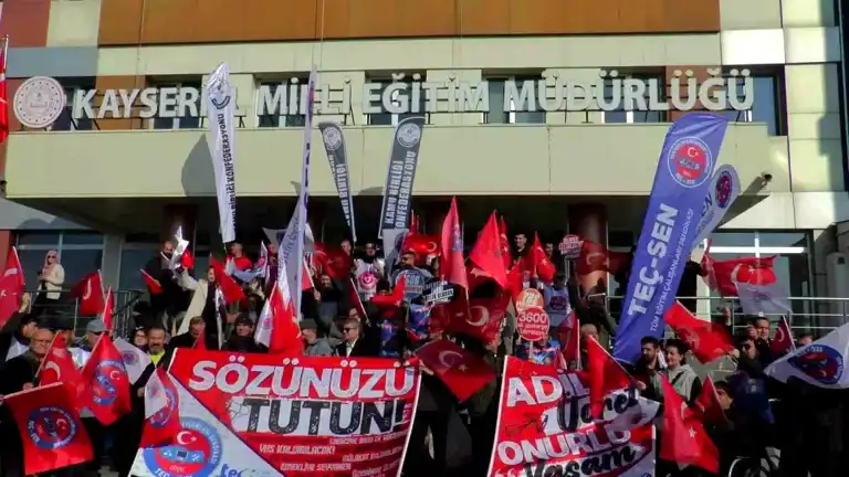 Eğitim Çalışanları: Adil Ücret, Onurlu Yaşam!