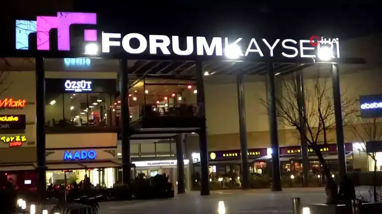 Kayseri Forum AVM'de Saldırı: 2 Polis, 1 Güvenlik Yaralı!