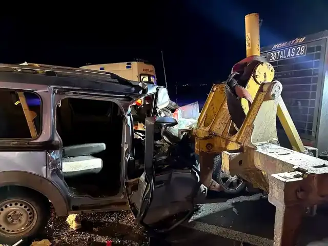 Kayseri-Malatya Yolunda Ağır Kaza: 2 Yaralı
