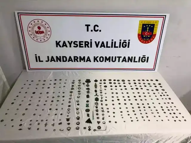 Kayseri'de 328 Tarihi Eser Ele Geçti!