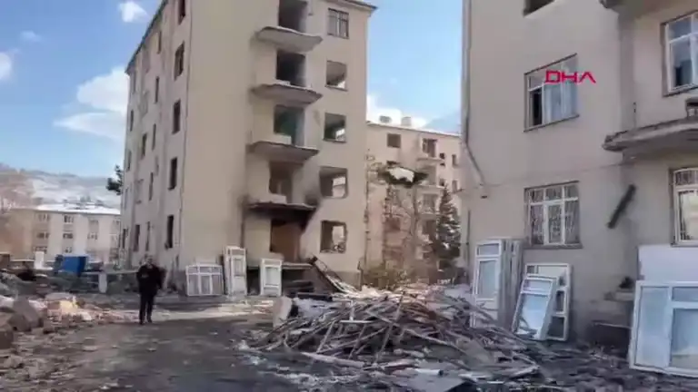 Büyük Şehirde Gerçekleştirilen Deprem Tatbikatı