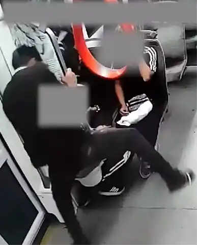 Kayseri'de Tramvay Vandalizmi: 13 Yaşındaki Çocuğun 39 Suç Kaydı!