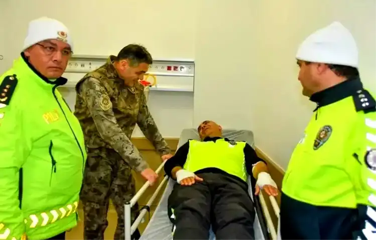 Kayseri'de Polis Aracı Kazası: 1 Yaralı